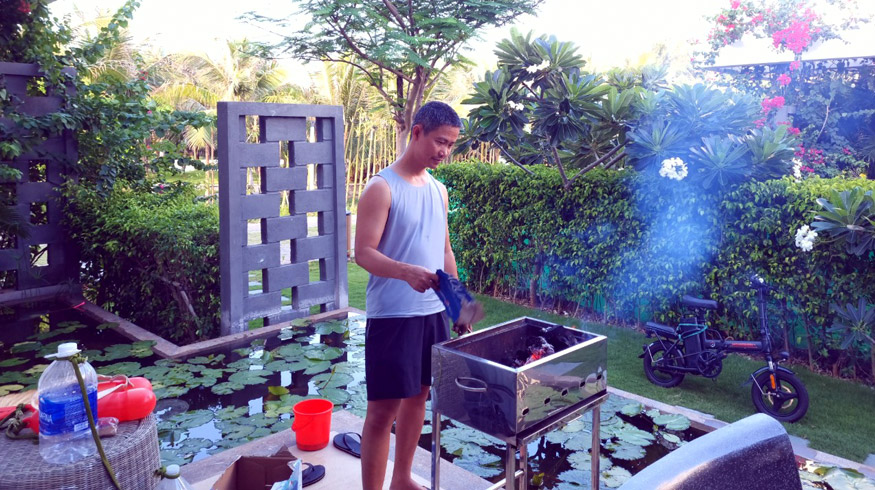 Hồ bơi tràn & beach club